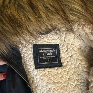 Abercrombie & Fitch Sherpa-Lined Military Parka